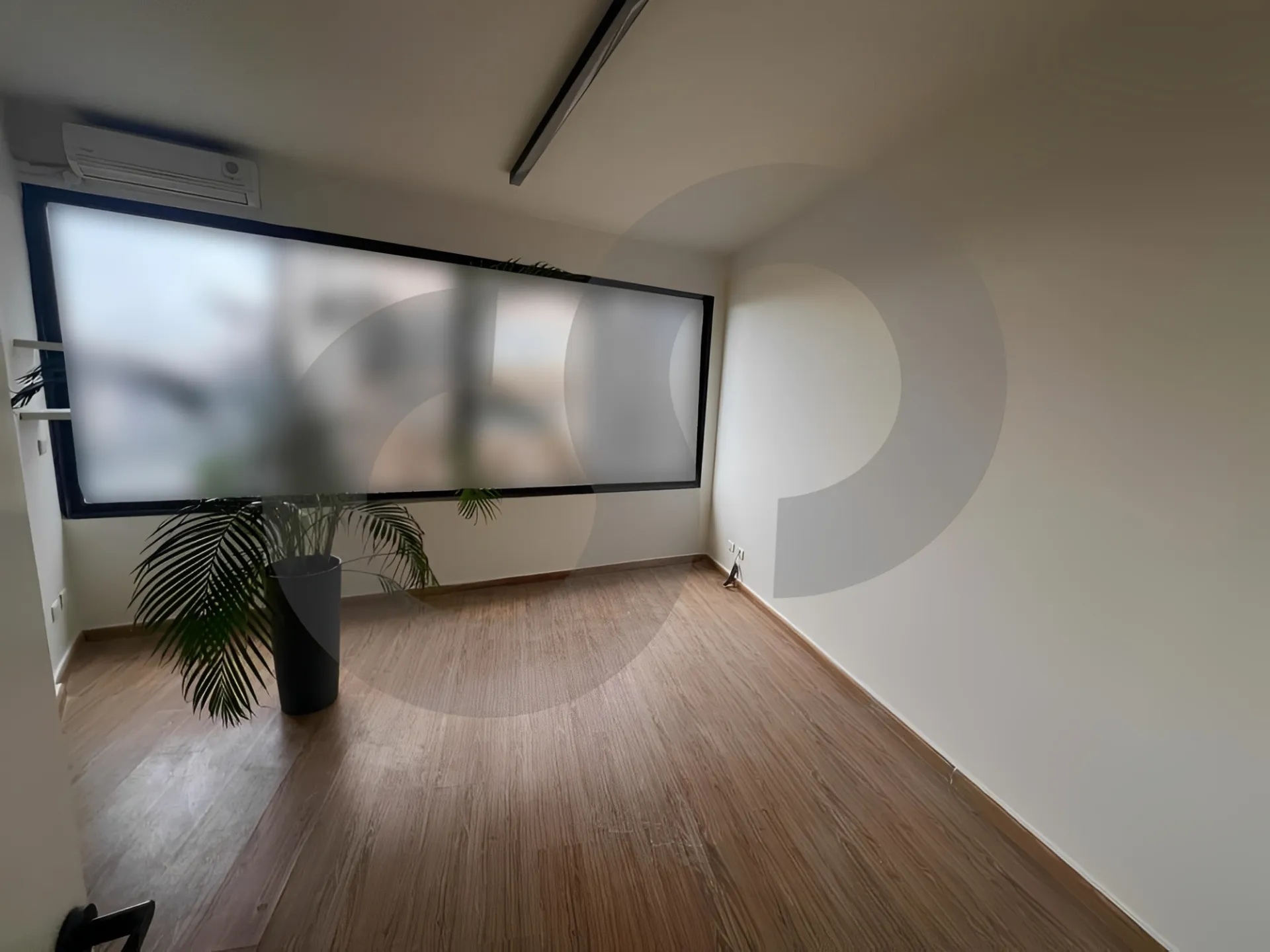 Office for rent in Dekwaneh, Lebanon