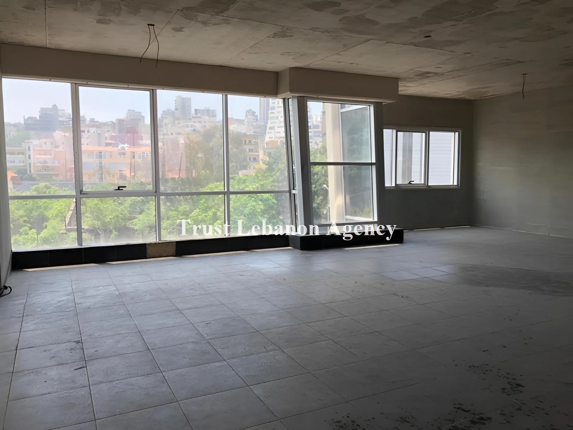 Office for sale in Achrafieh
