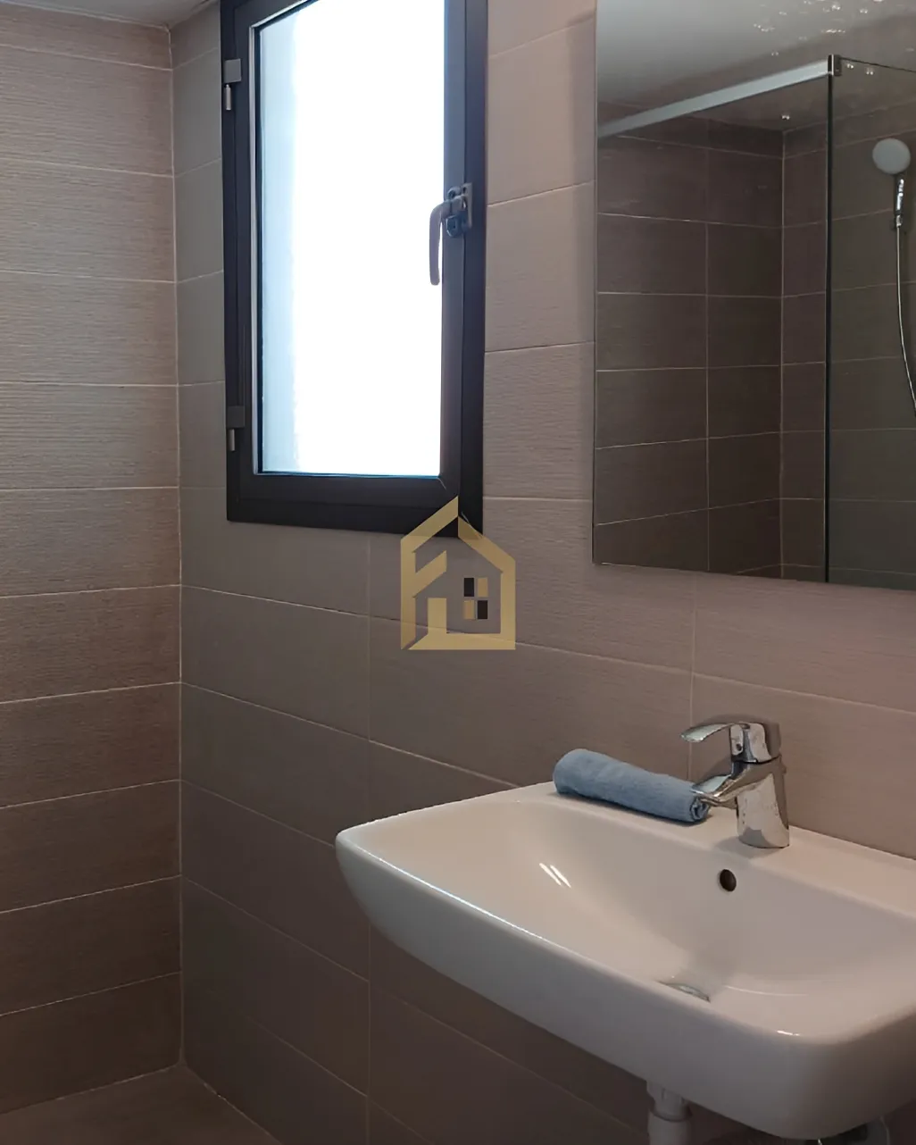 Apartment for sale in Achrafieh, Beirut, Lebanon - 3 bed, 3 bath