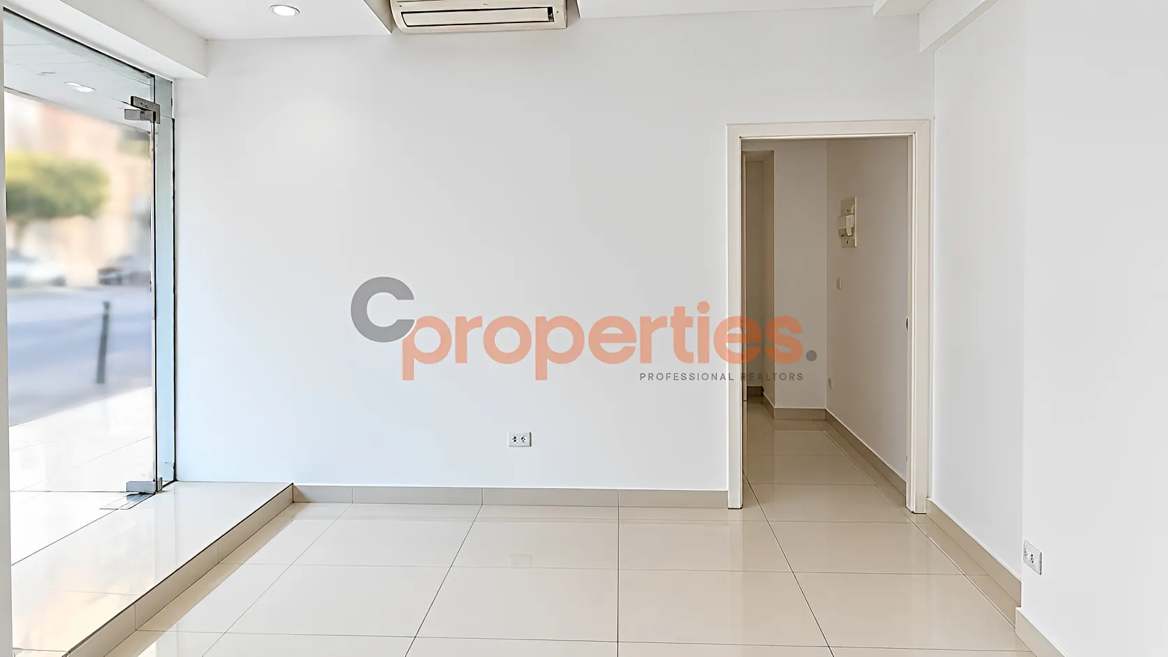 Shop for Rent in Roum