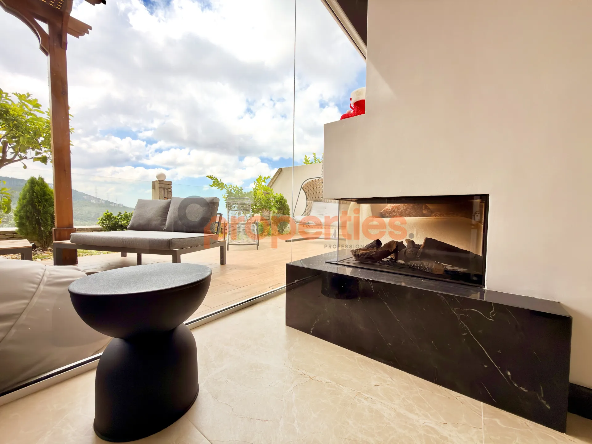 Apartment for Sale in Bsalim