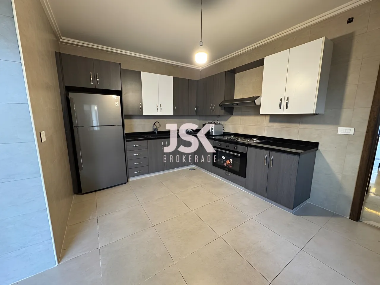 Apartment for Sale in Msaytbeh
