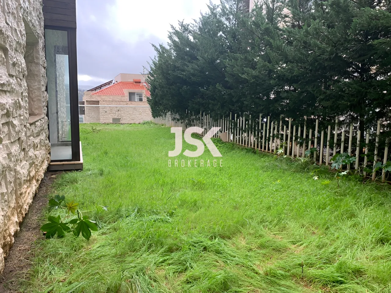 Apartment for Sale in Baabdat - 2 bed, 3 bath