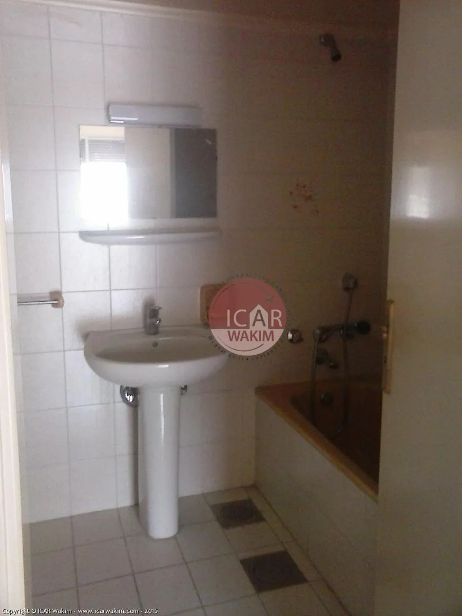 Apartment for Sale in Ballouneh