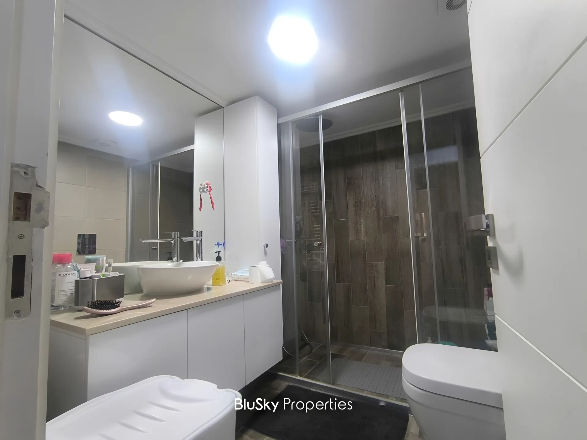 Apartment for sale in Aaoukar, Lebanon
