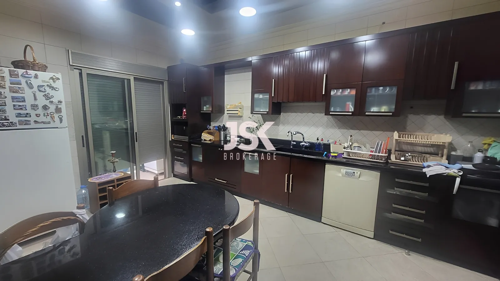 Apartment for Sale in Ballouneh