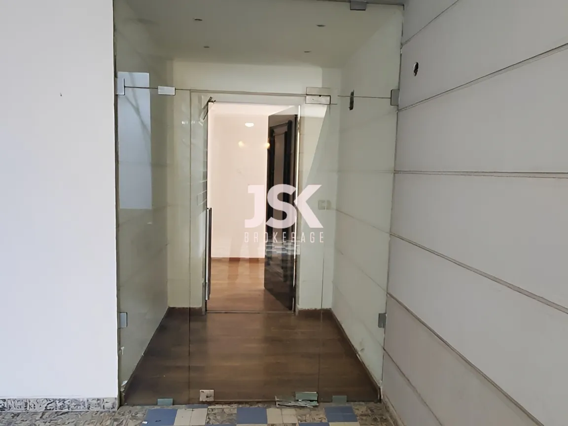 Office for Sale in Ras Beirut