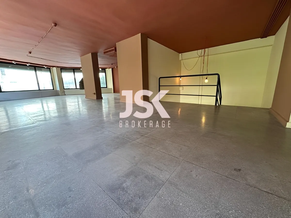 Showroom for rent in Clemenceau, Beirut, Lebanon