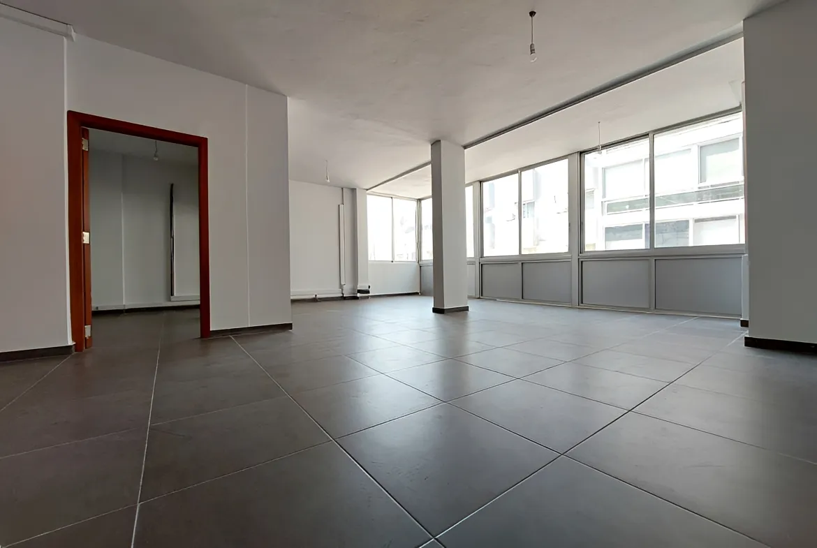 Office for Sale in Zalqa