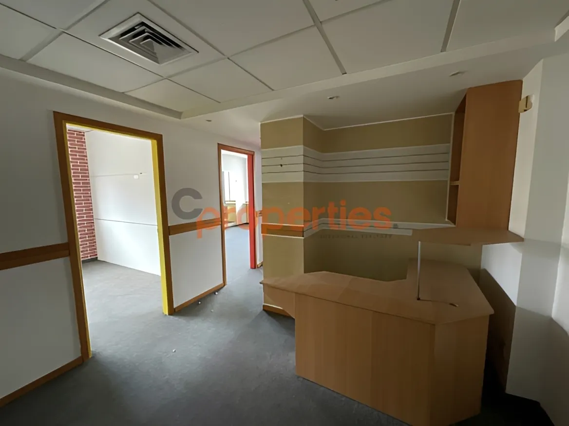 Office for Sale in Dekwaneh