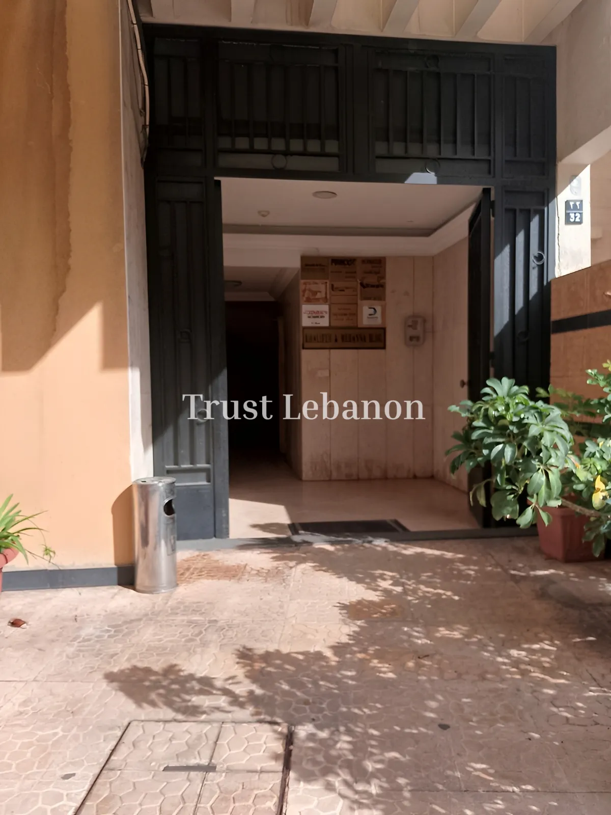 Office for rent in Achrafieh