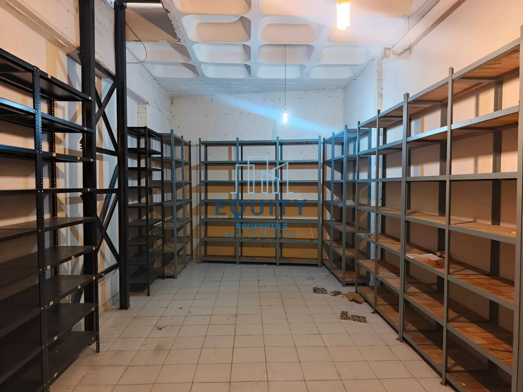 Shop for rent in Jdeideh, Lebanon