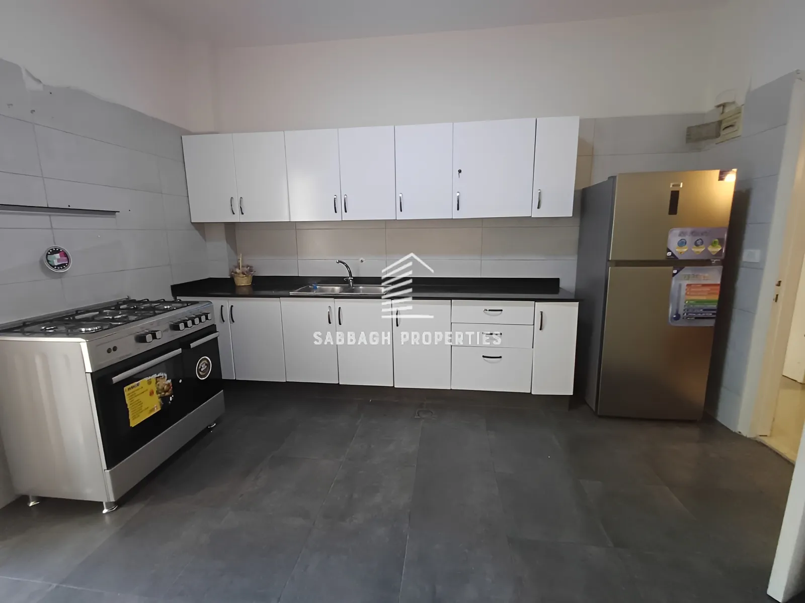 Apartment for rent in Sanayeh