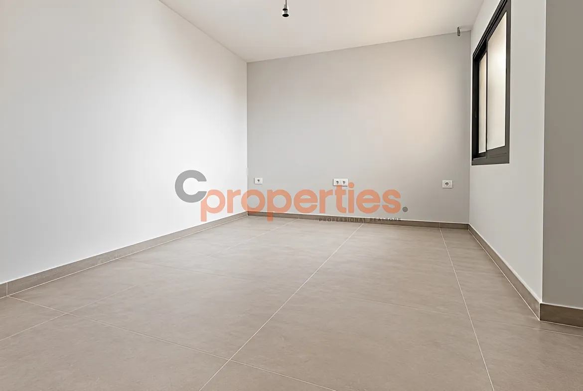 Apartment for Sale in Spears