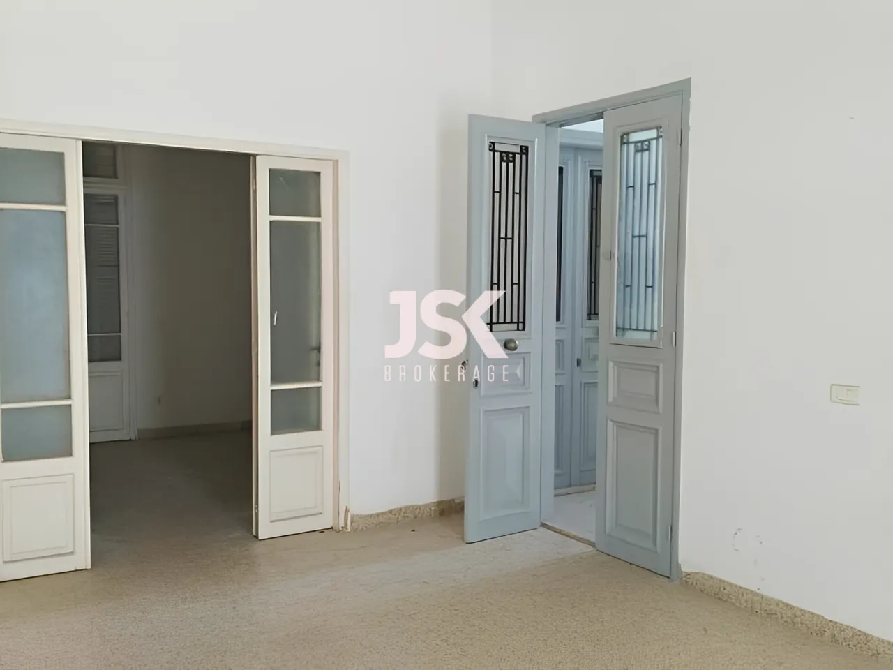 Apartment for Rent in Sioufi