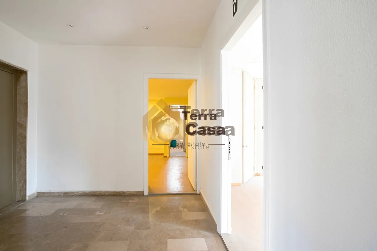 Office for sale in Achrafieh