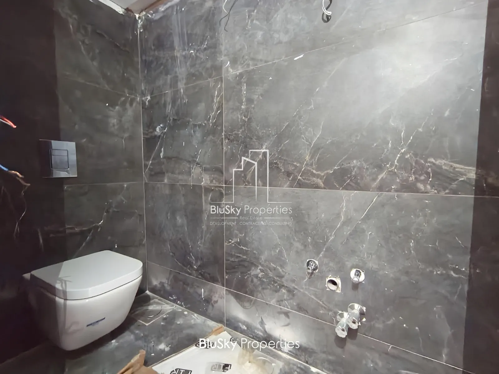 Apartment for Sale in Adma