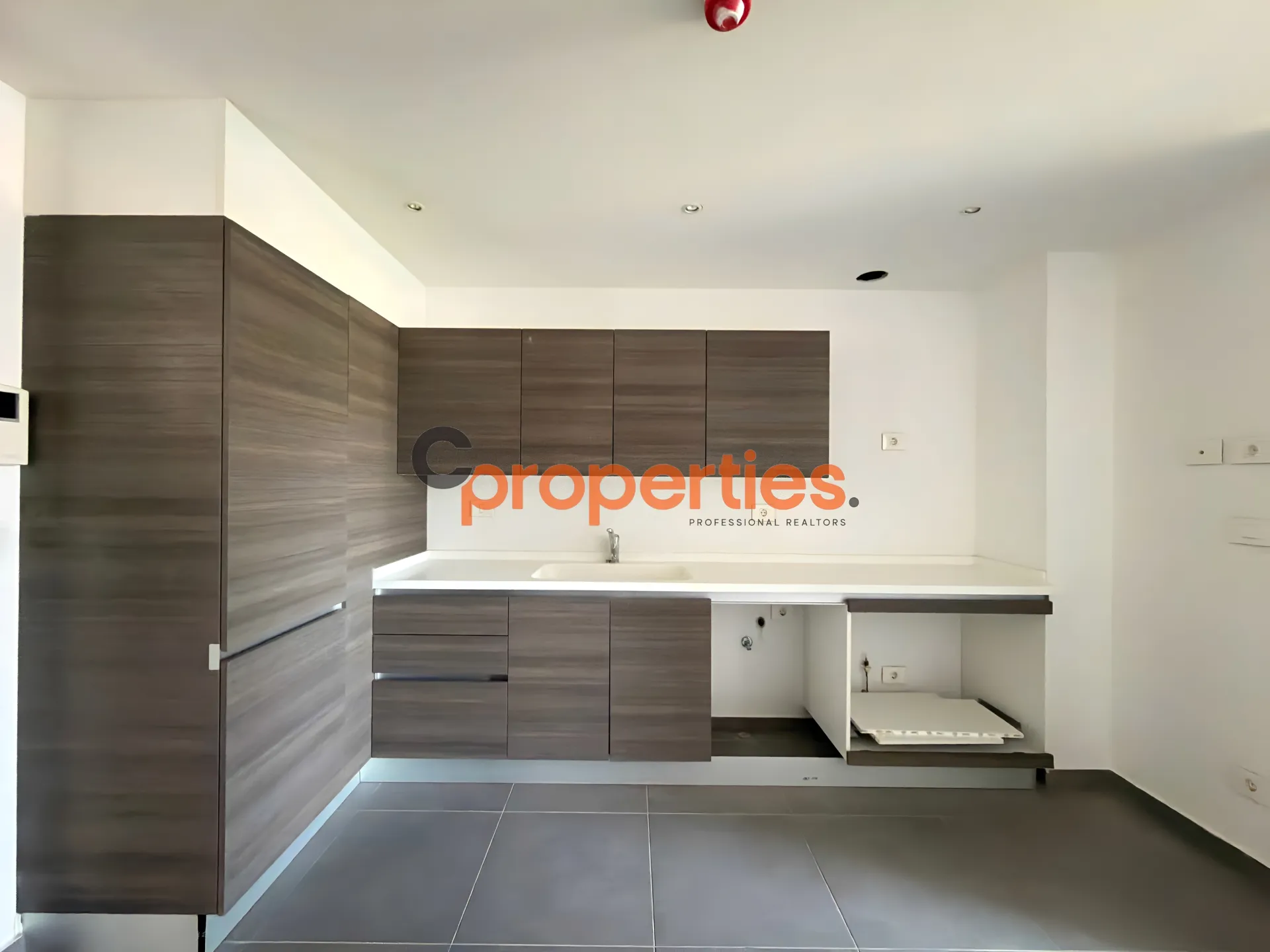 Apartment for rent in Bayada Main Road, Rabieh, Lebanon