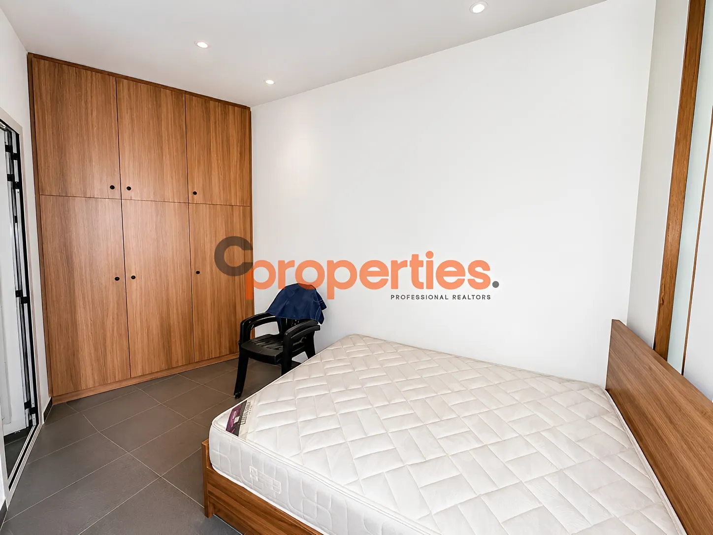 Office for Sale in Antelias