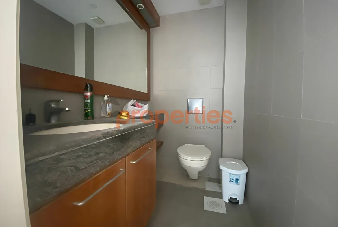 Office for Sale in Zalqa