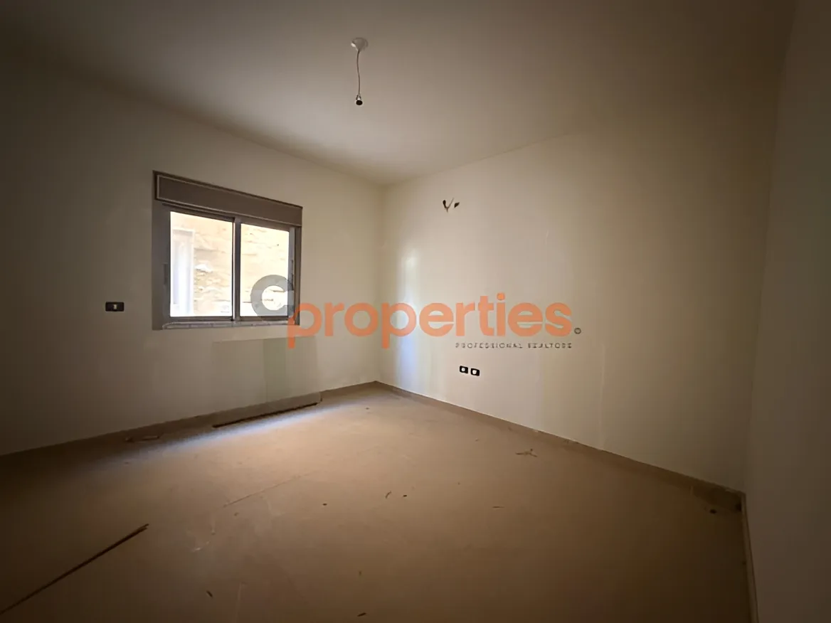 Apartment for Sale in Ballouneh