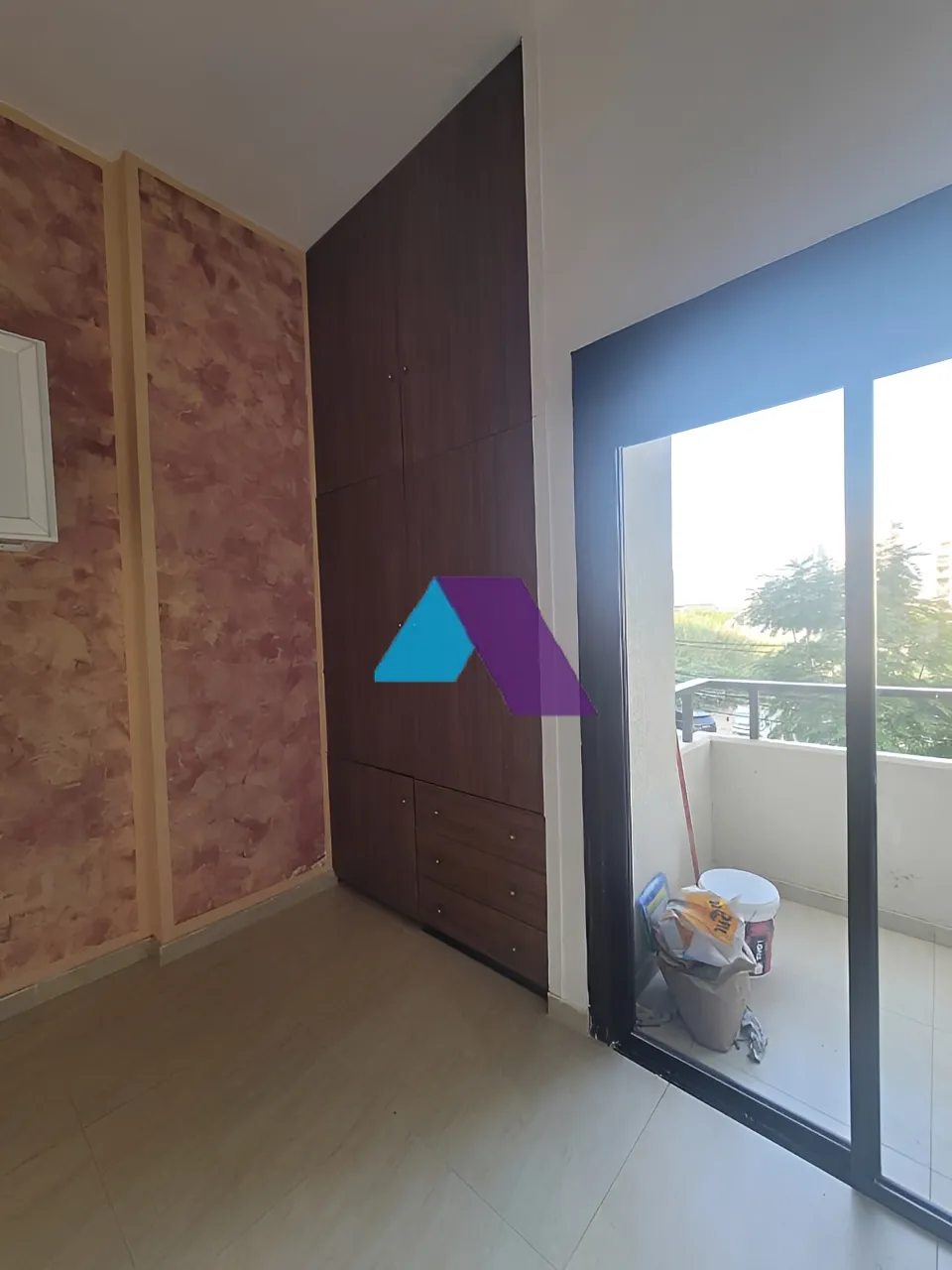 Apartment for Sale in Jdeideh - 3 bed, 2 bath