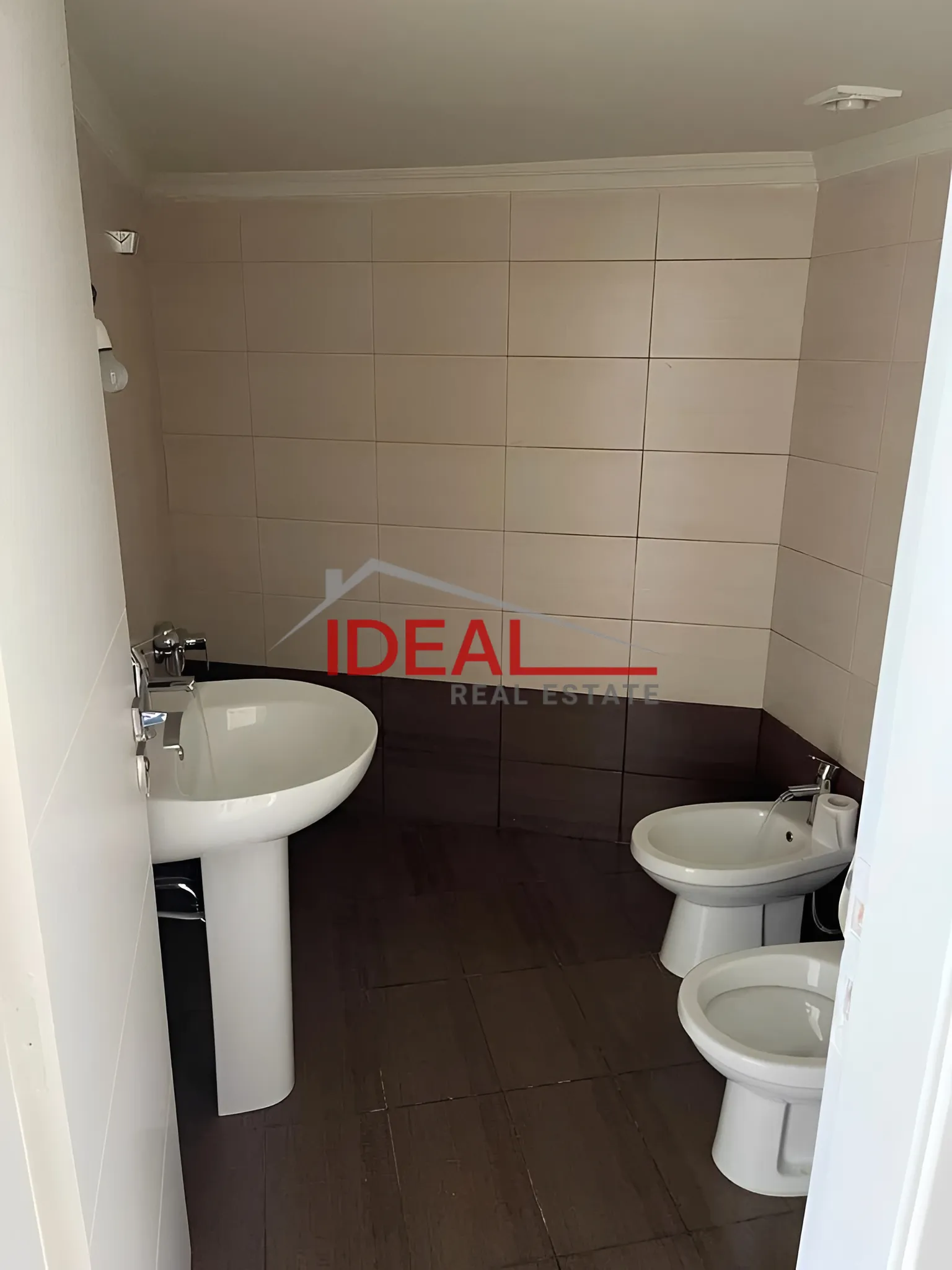 Office for rent in Fatqa, Lebanon