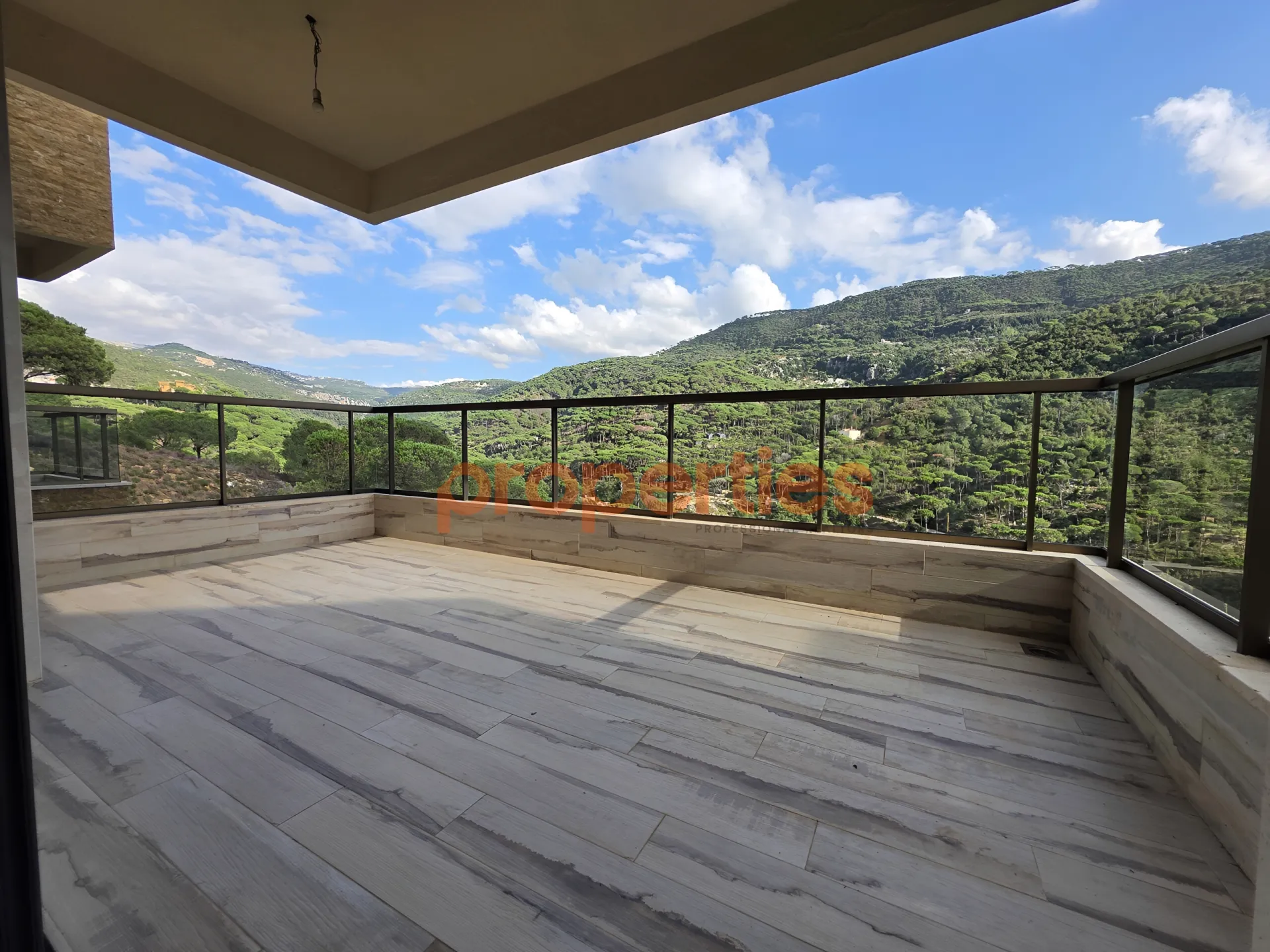 Apartment for Sale in Baabdat