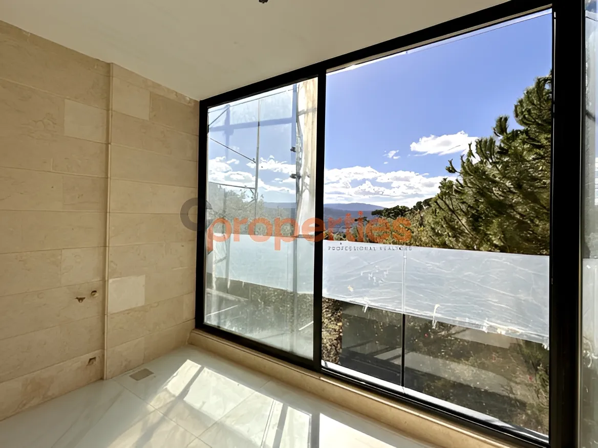 Apartment for Sale in Broummana - 3 bed, 3 bath
