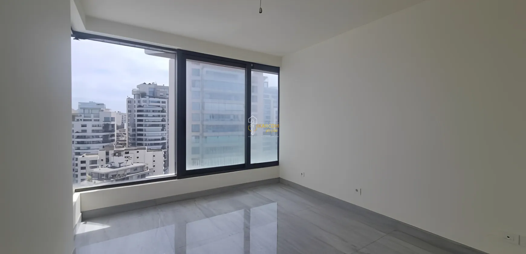 Apartment for Sale in Beirut, Ain El Mraisseh, Lebanon