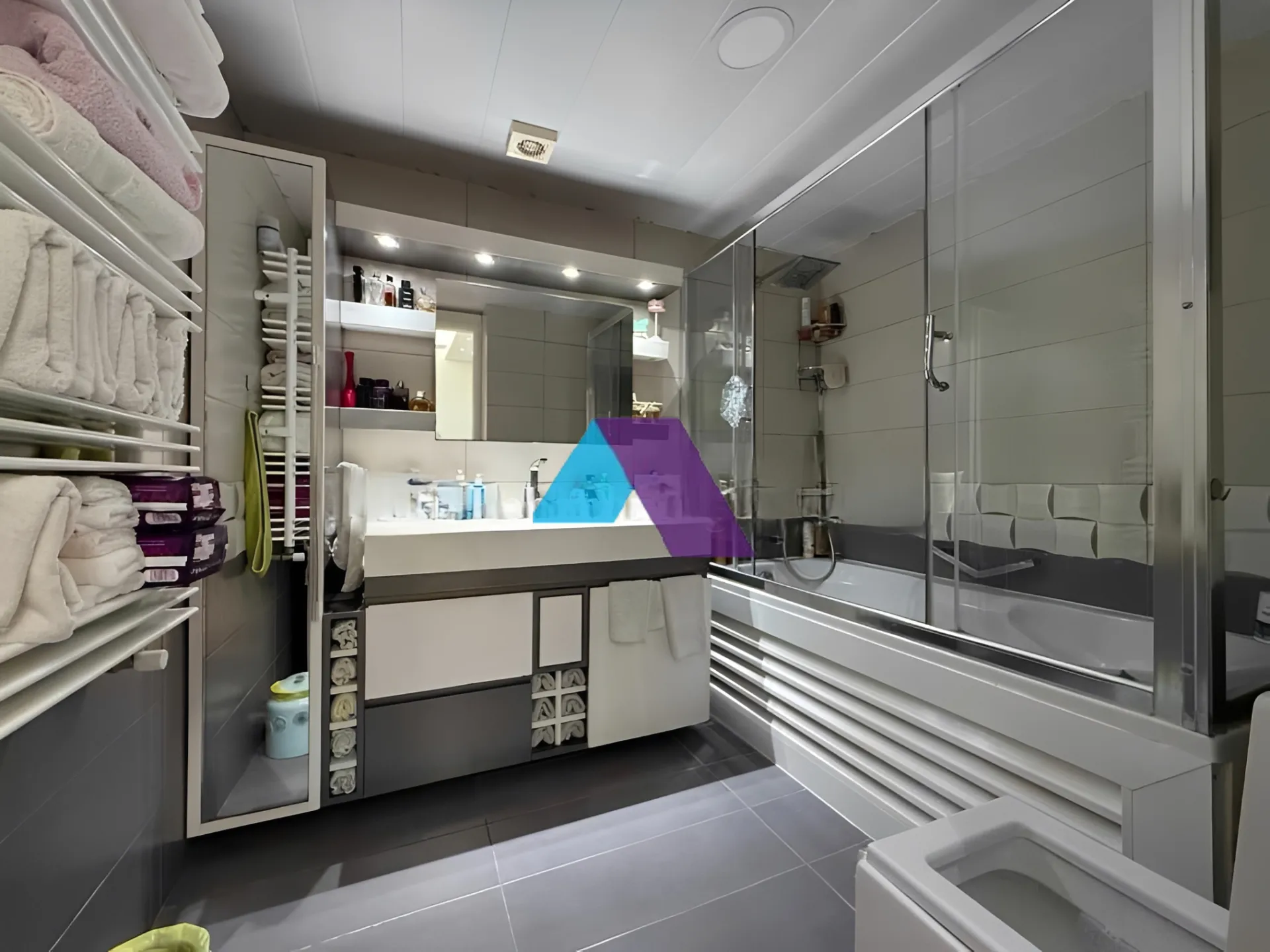 Apartment for Sale in Beit Meri