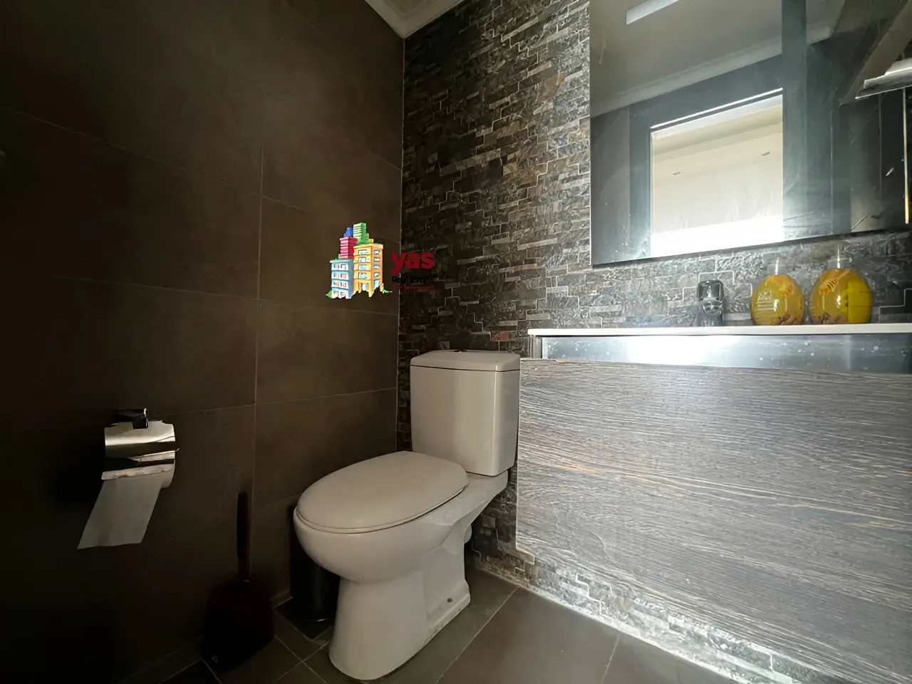 Apartment for Rent in Ballouneh