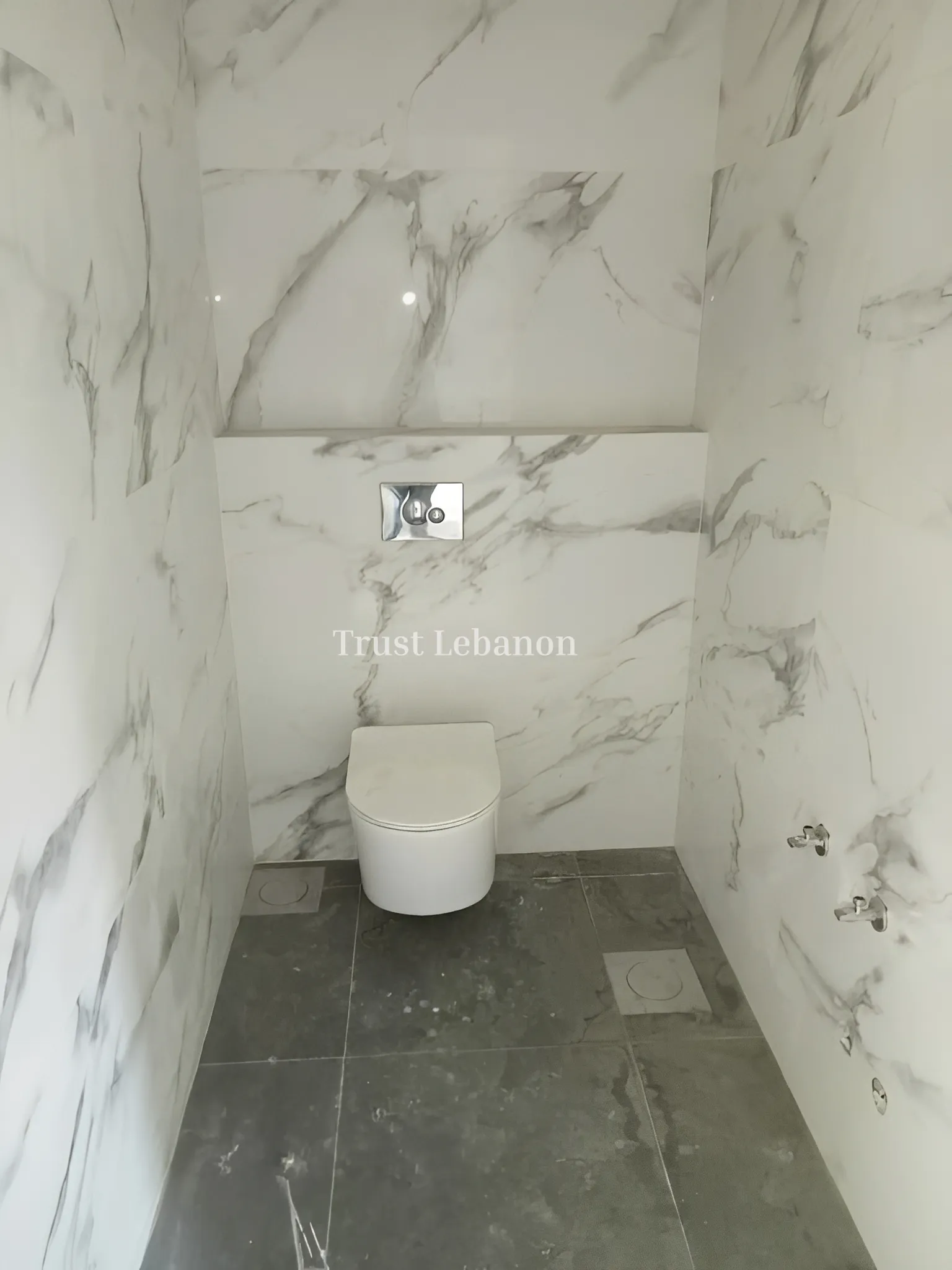 Duplex for sale in Geitawi, Beirut, Lebanon