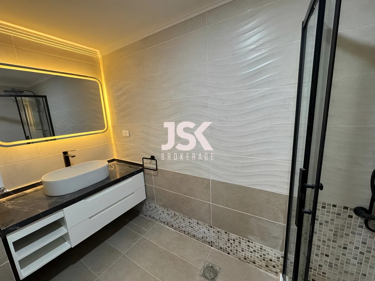 Apartment for Sale in Kfar Hbab