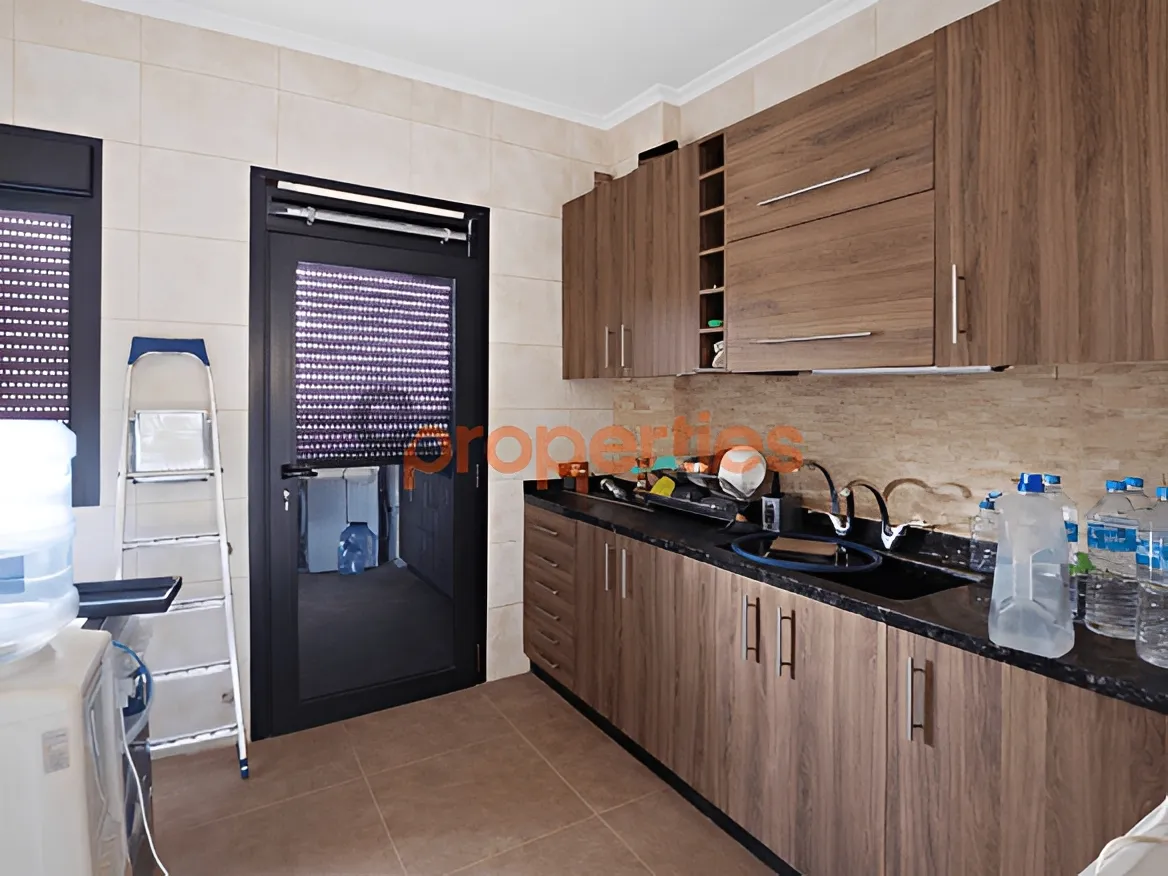 Apartment for Sale in Safra