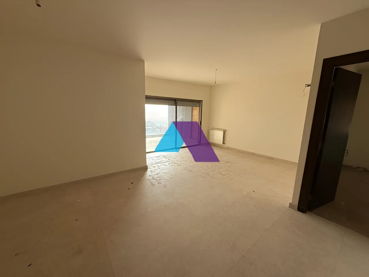 Apartment for Sale in Ballouneh