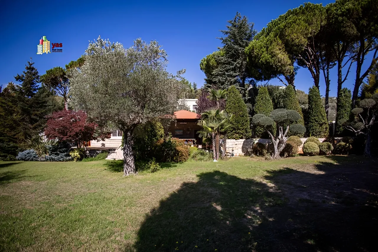 Villa for Sale in Ajaltoun
