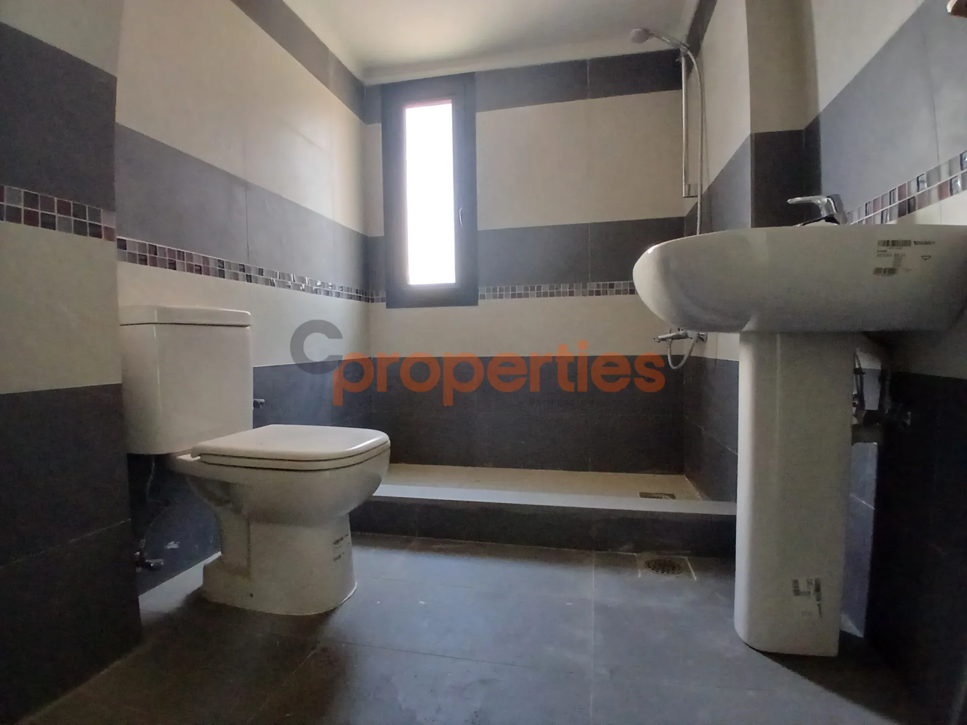 Apartment for Sale in Kfar Yassine