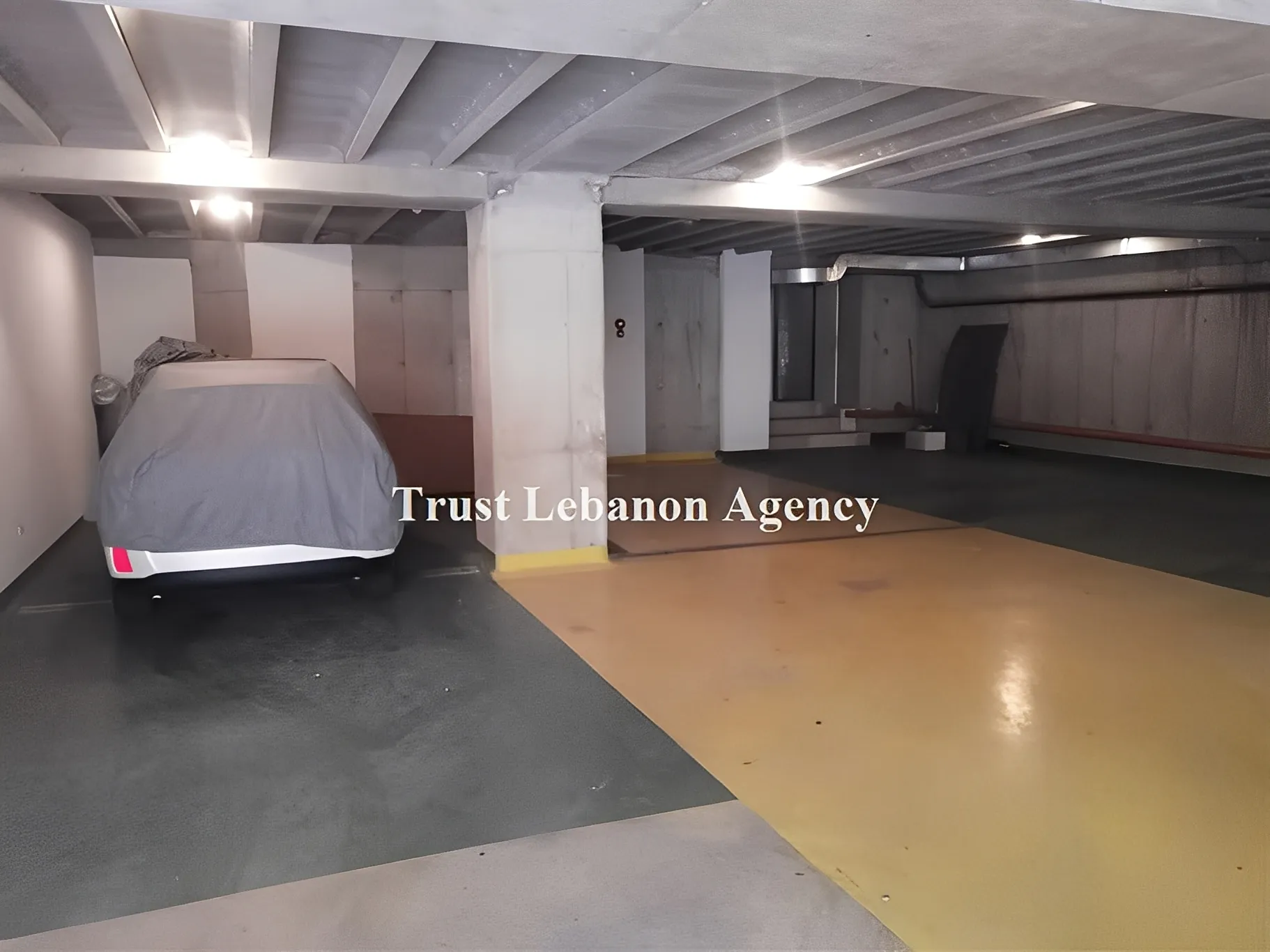 Commercial Property For Sale in Achrafieh, Jeitaoui