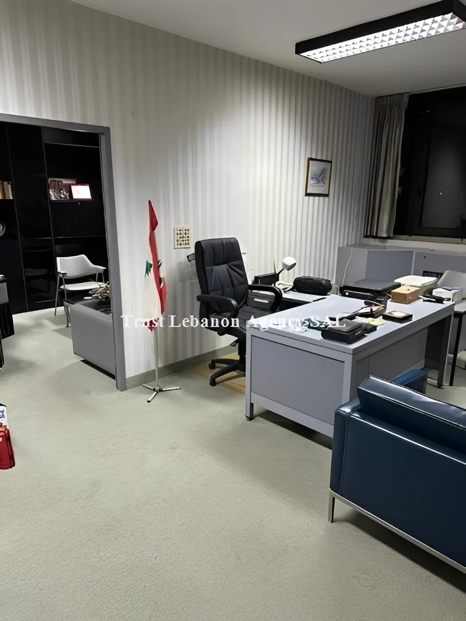 Office for rent in Metn, Antelias