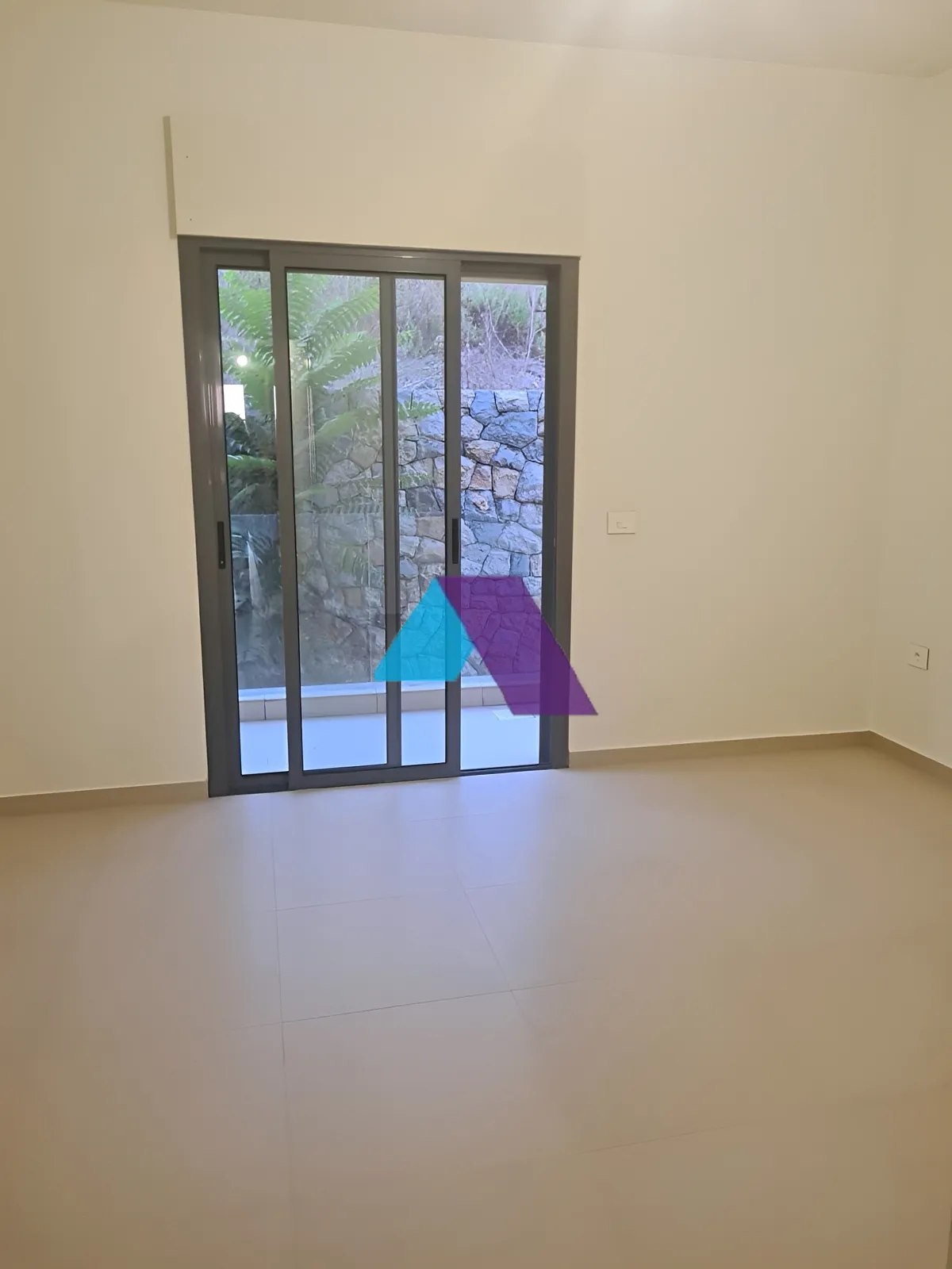 Apartment for Sale in Mtaileb