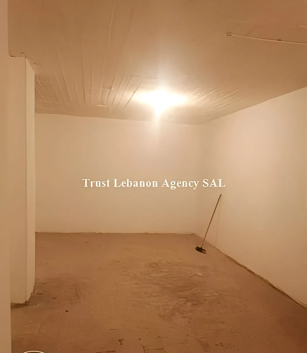 Commercial Property For Sale in Beirut, Chiyah