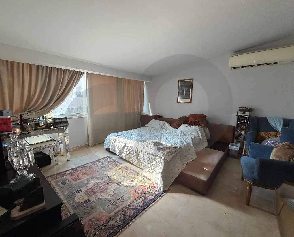 Apartment for Sale in Hamra