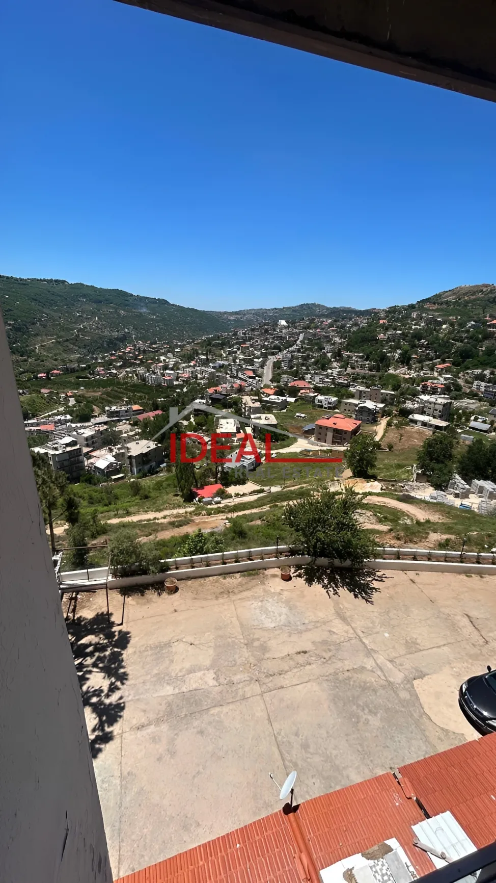 Chalet for sale in Faraya, Lebanon - 4 bed, 2 bath