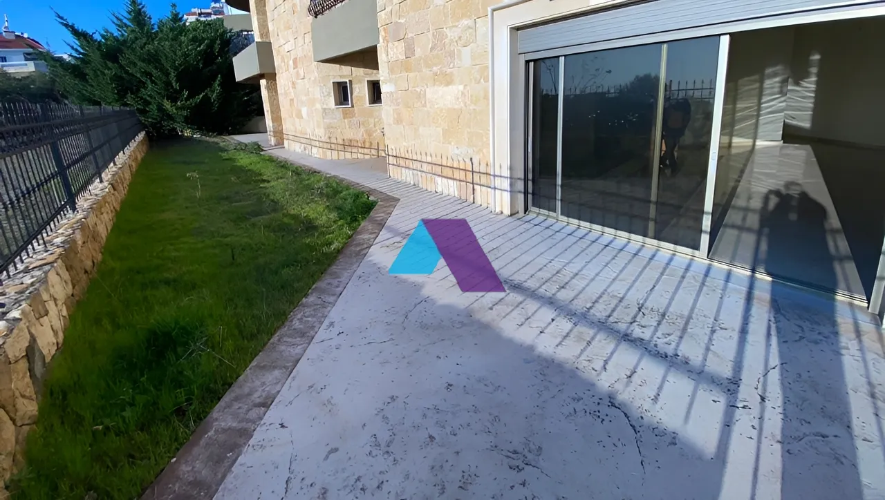 Apartment for Sale in Ballouneh