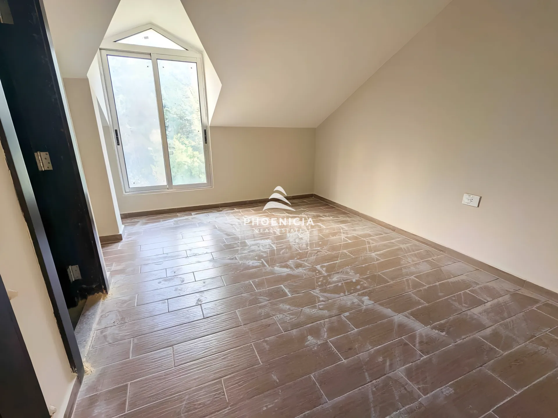 Apartment for Sale in Qartaboun - 3 bed, 4 bath