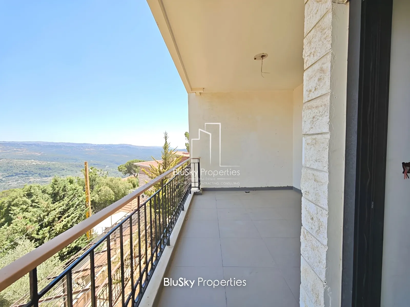 Apartment for Sale in Baabdat - 2 bed, 2 bath