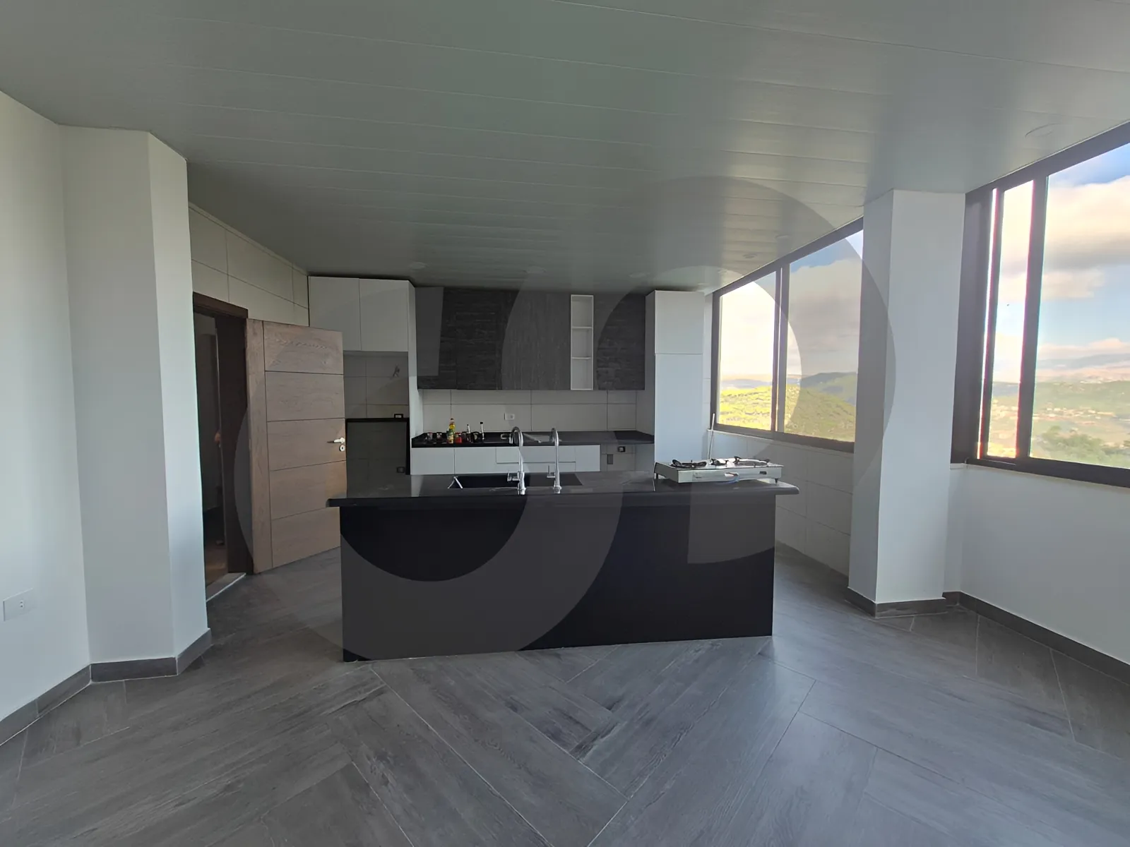 Apartment for Sale in Aley