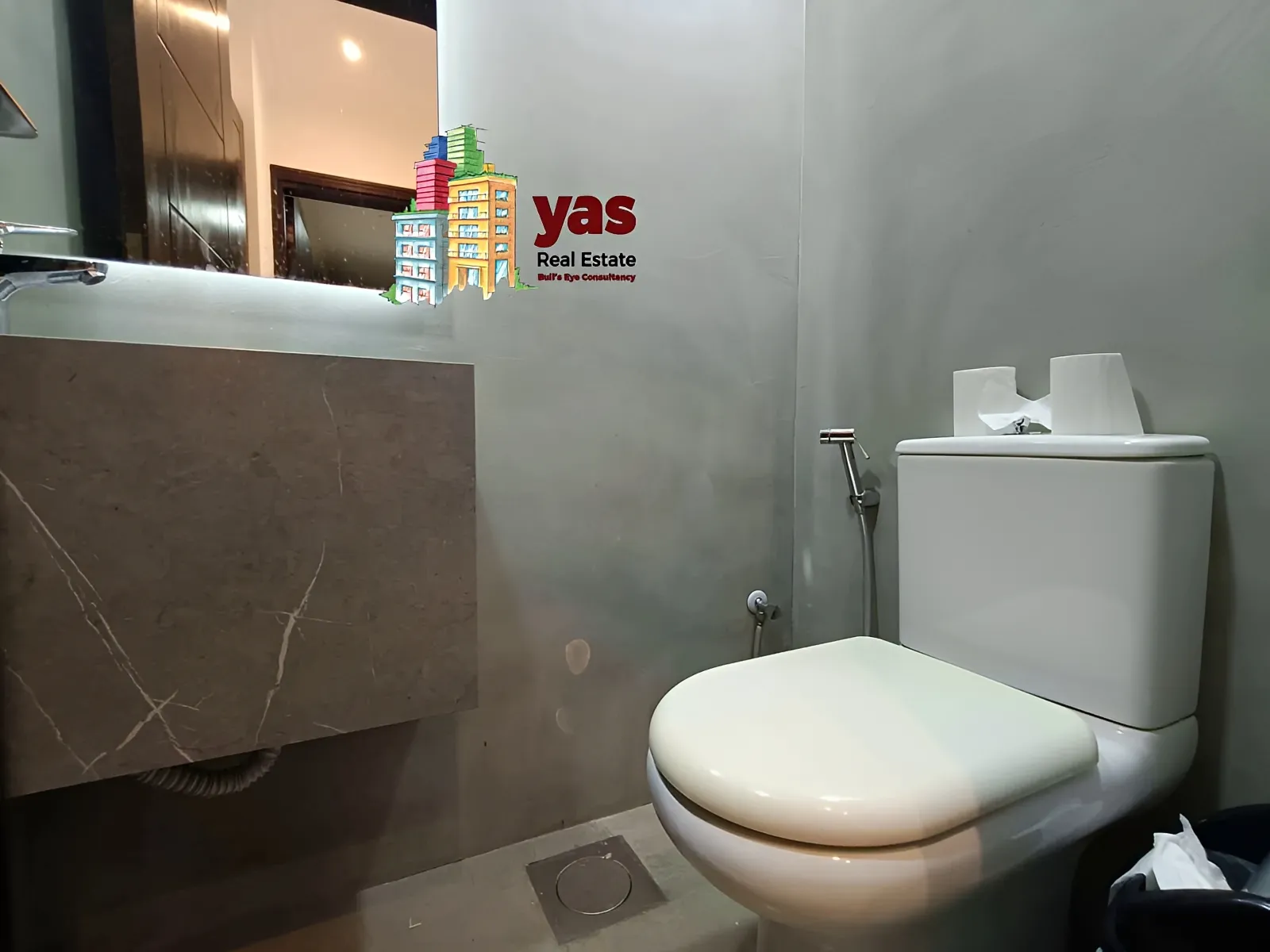 Apartment for Sale in Achrafieh - 3 bed, 2 bath