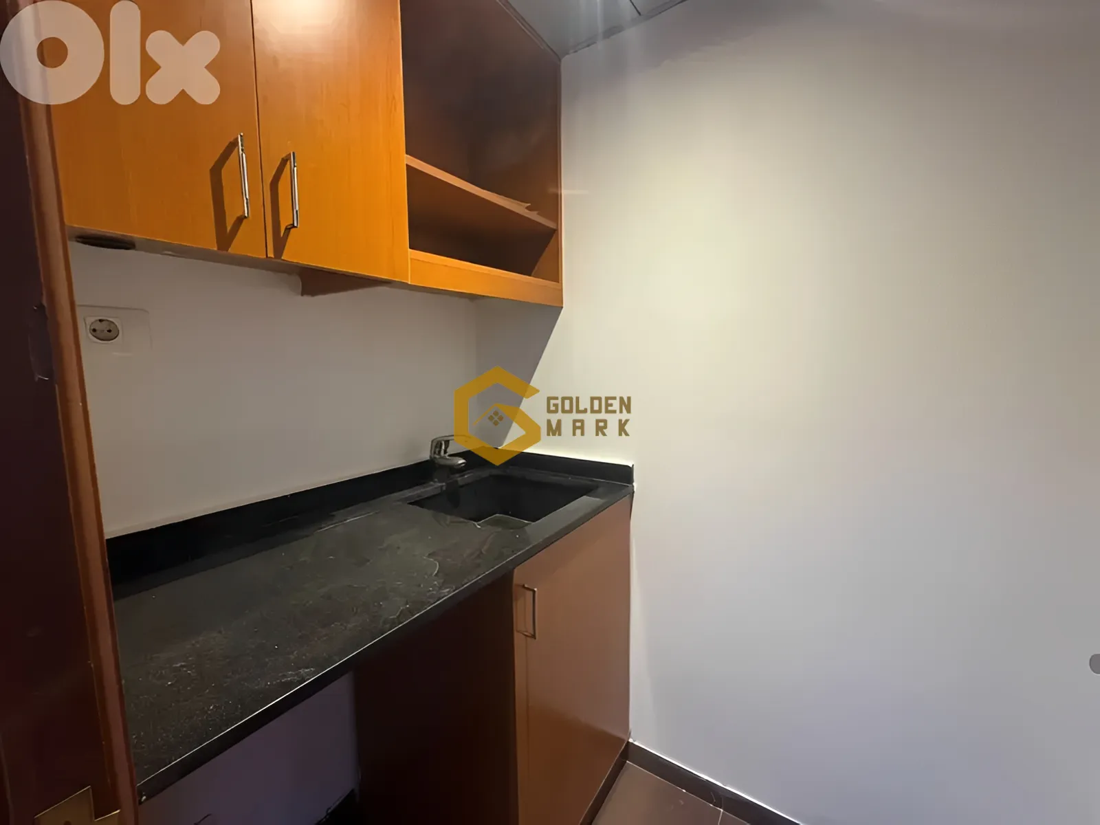 Office for rent in Dekwaneh